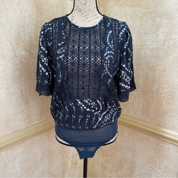 Free People Bali Tate Mixed Media Crochet Floral Printed Bodysuit Blue Sz S - Picture 4 of 14